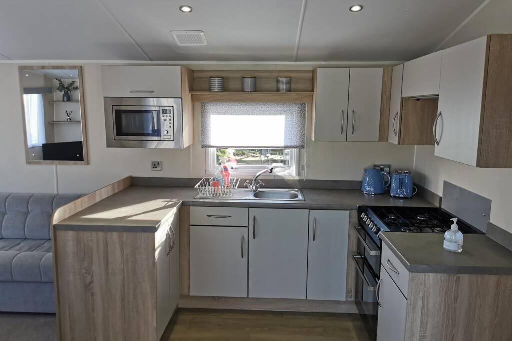 8 Sleep Chalet At Newquay Away Resorts Nb160 Exterior foto