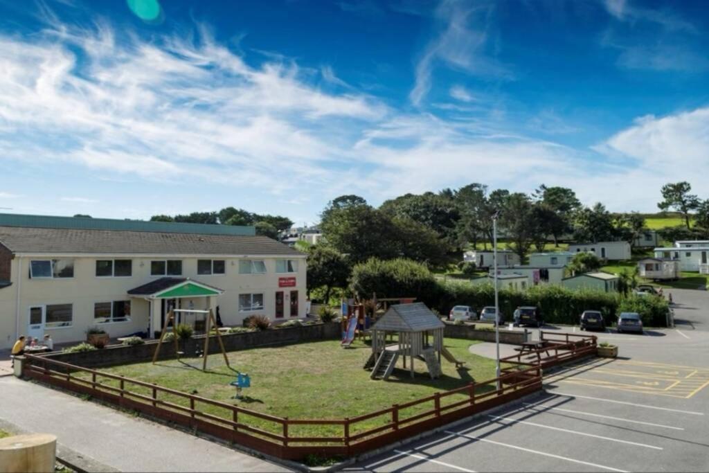 8 Sleep Chalet At Newquay Away Resorts Nb160 Exterior foto
